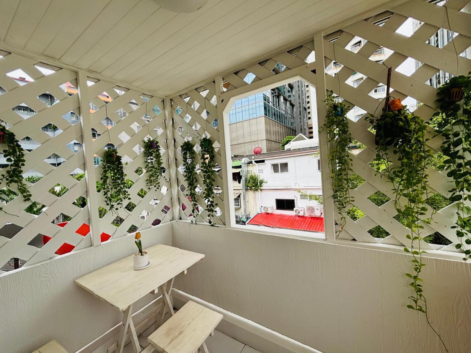Reehouse@Soi Cowboy/Asoke Bts Hotell Bangkok Eksteriør bilde
