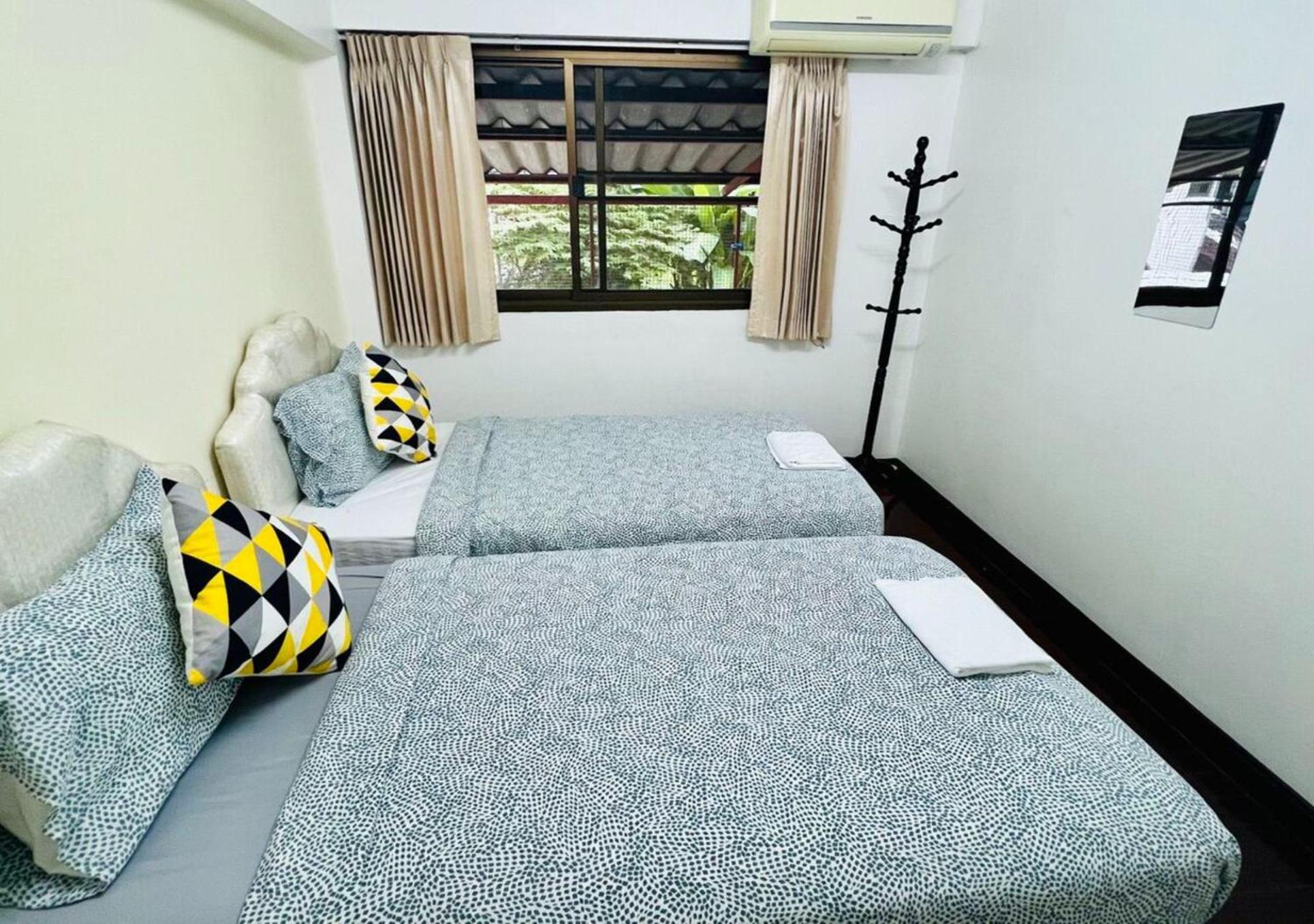 Reehouse@Soi Cowboy/Asoke Bts Hotell Bangkok Eksteriør bilde