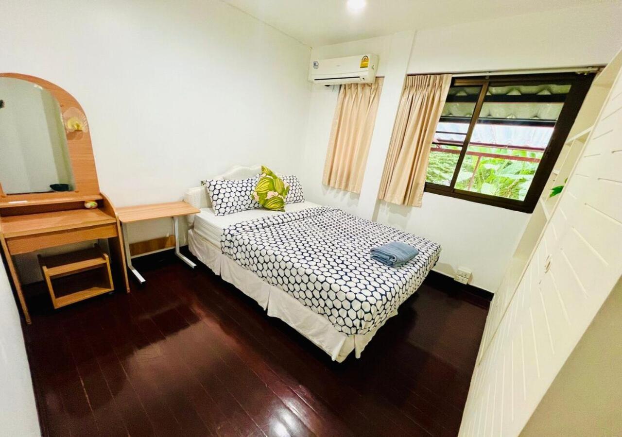 Reehouse@Soi Cowboy/Asoke Bts Hotell Bangkok Eksteriør bilde